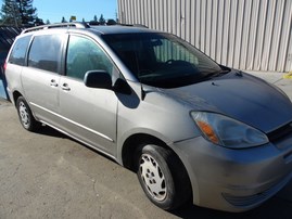 2005 TOYOTA SIENNA SILVER LE 3.3L AT 2WD Z18422